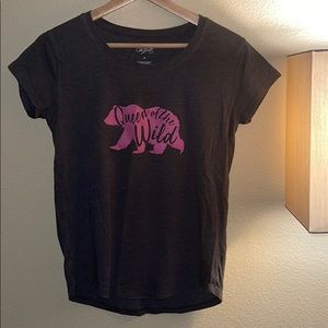 🧡 “Queen of the wild “ Tee